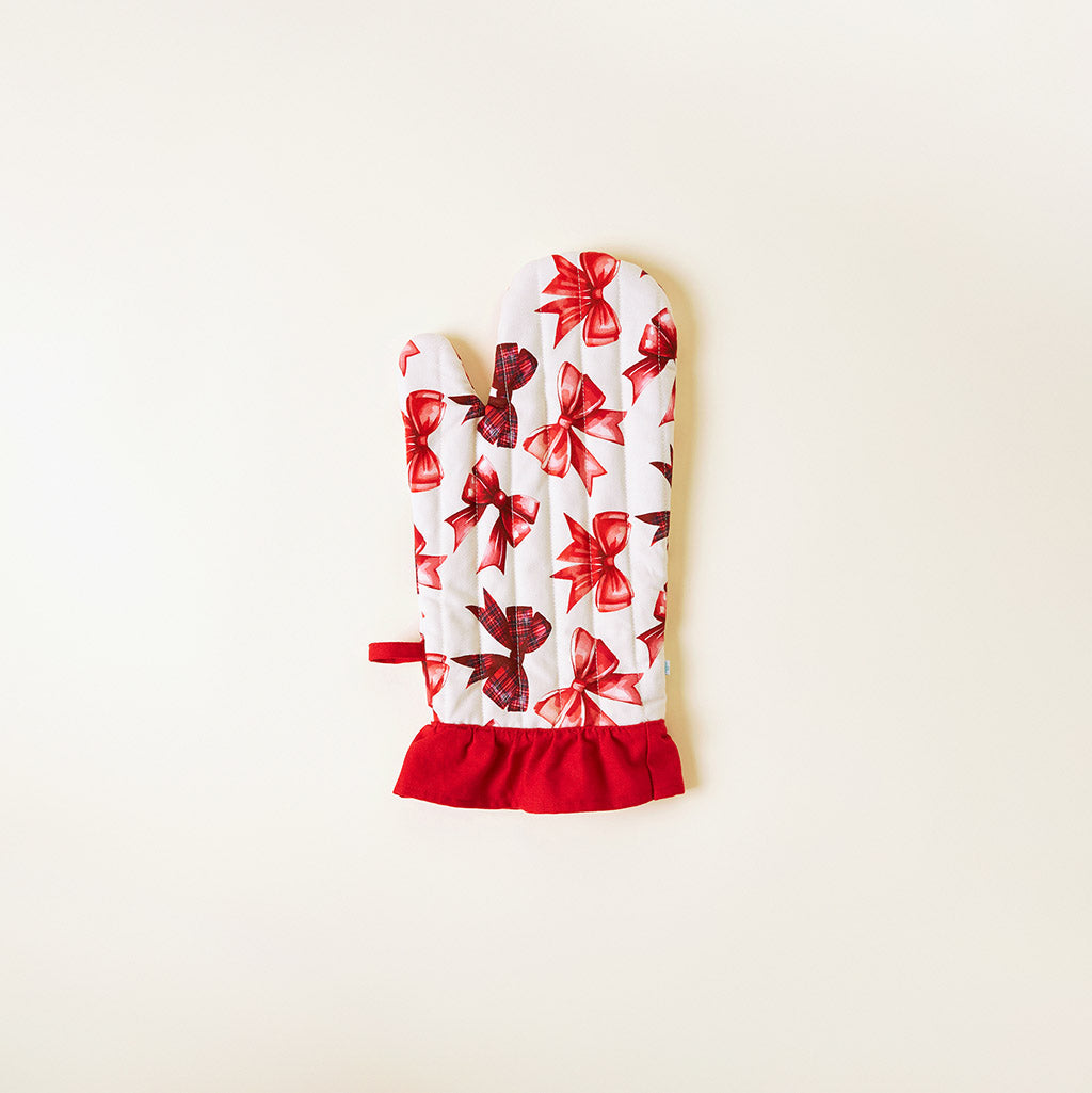 Avia Ruffled Oven Mitt