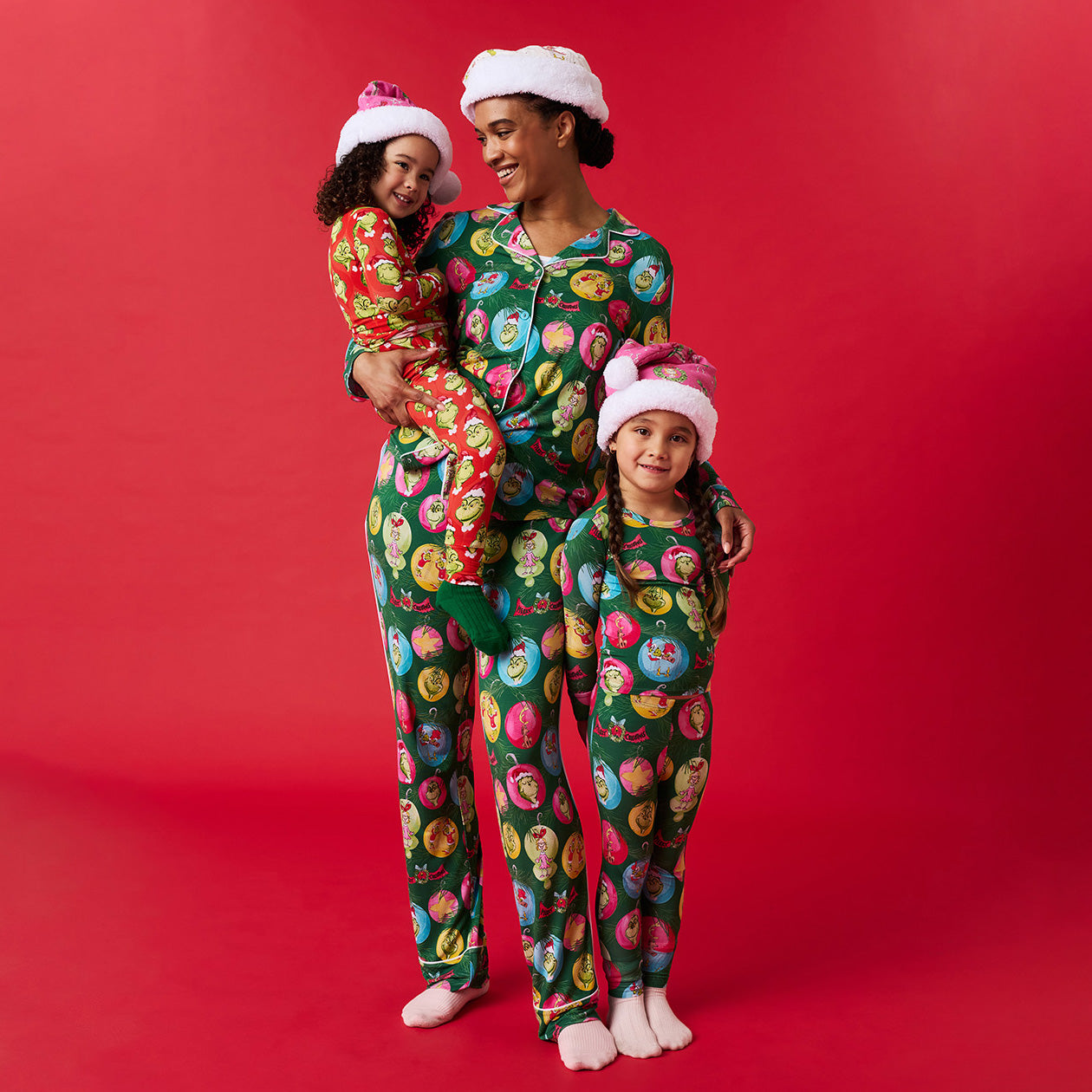 Dr. Seuss The Grinch Classic Pajama Set