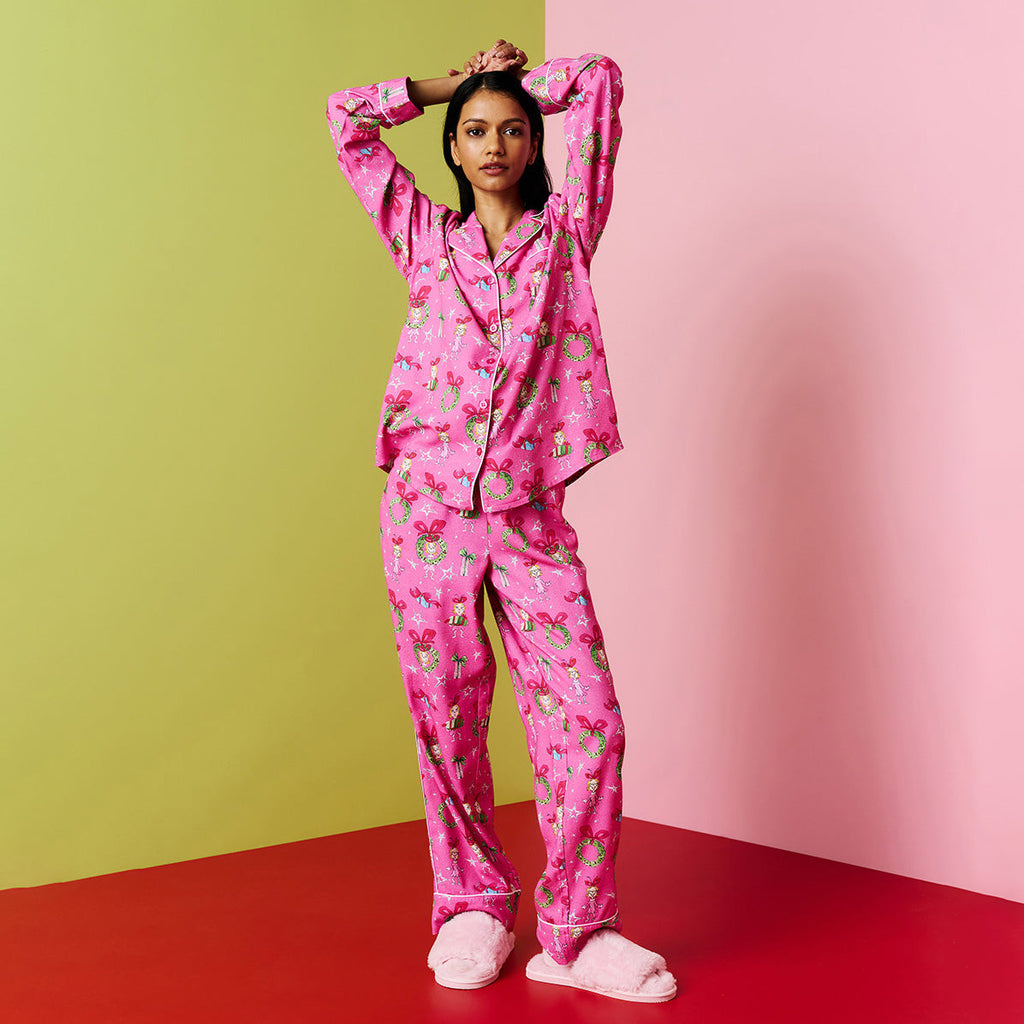 Dr. Seuss Cindy Lou Who Women's Flannelette Pajama Set